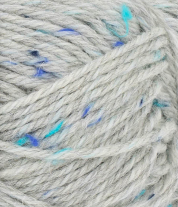 Nahaufnahme von Sandnes Garn Peer Gynt 1502 Blue Tweed