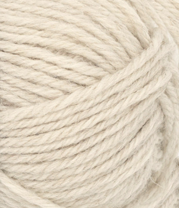 Nahaufnahme von Sandnes Garn Peer Gynt 2641 Natural Mottled
