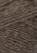 Nahaufnahme von Sandnes Garn Peer Gynt 2652 Medium Brown Mottled