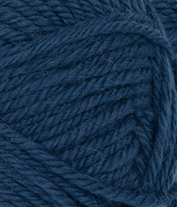Nahaufnahme von Sandnes Garn Peer Gynt 6062 Dark Blue