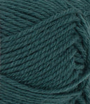 Nahaufnahme von Sandnes Garn Peer Gynt 7281 Deep Petrol
