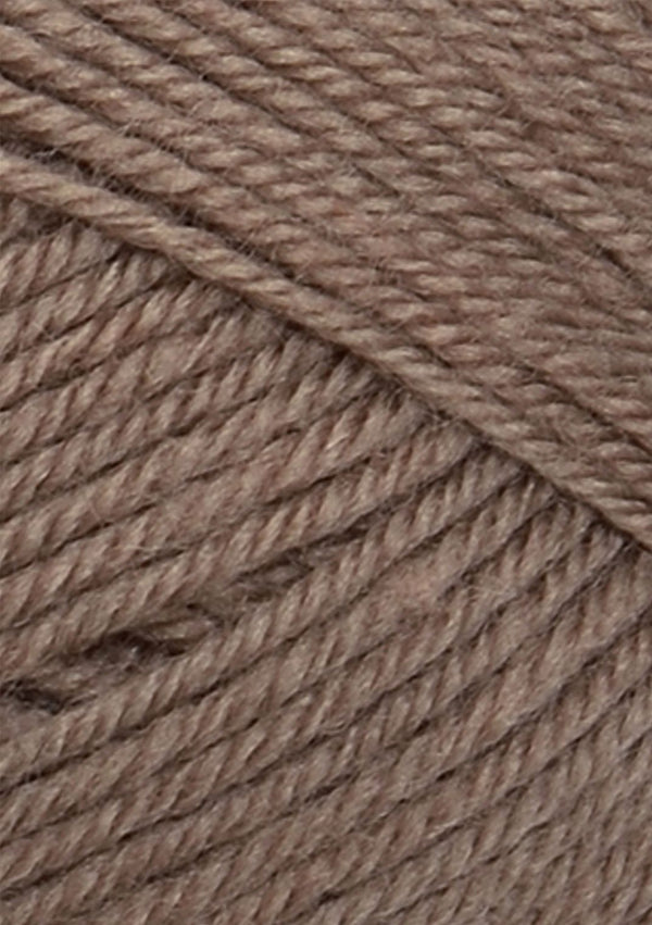 Nahaufnahme von Sandnes Garn Babyull Lanett 3161 Acorn