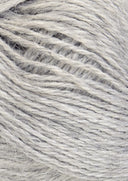 Nahaufnahme von Sandnes Garn Mini Alpakka 1032 Light Grey Mottled