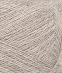 Nahaufnahme von Sandnes Garn Alpakka Følgetråd 2650 Beige Mottled