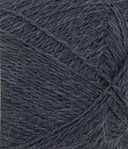 Nahaufnahme von Sandnes Garn Alpakka Følgetråd 6581 Dark Grey Blue