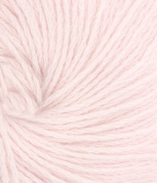 Nahaufnahme von Sandnes Garn Cashmere 4501 Marshmellow Pink