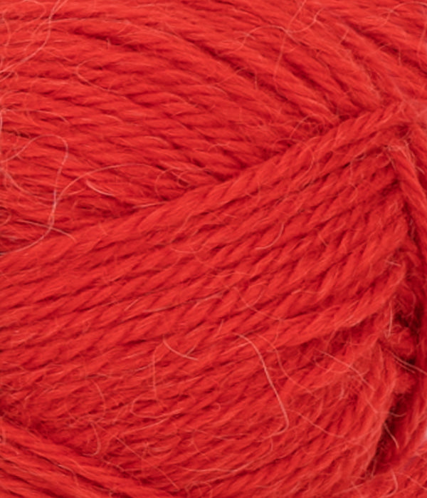 Nahaufnahme von Sandnes Garn Alpakka Ull 4018 Scarlet Red