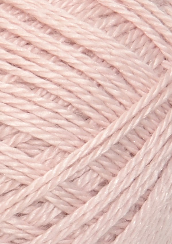 Nahaufnahme von Sandnes Garn Alpakka Silke 3511 Powder Pink