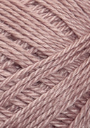 Nahaufnahme von Sandnes Garn Alpakka Silke 4331 Dusty Pink