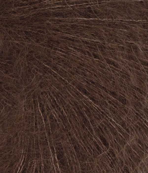 Nahaufnahme von Sandnes Garn Tynn Silk Mohair 3091 Cacao Nibs
