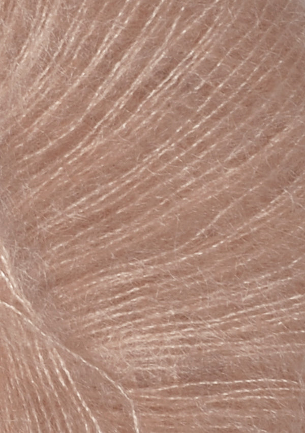 Nahaufnahme von Sandnes Garn Tynn Silk Mohair 3511 Powder Pink