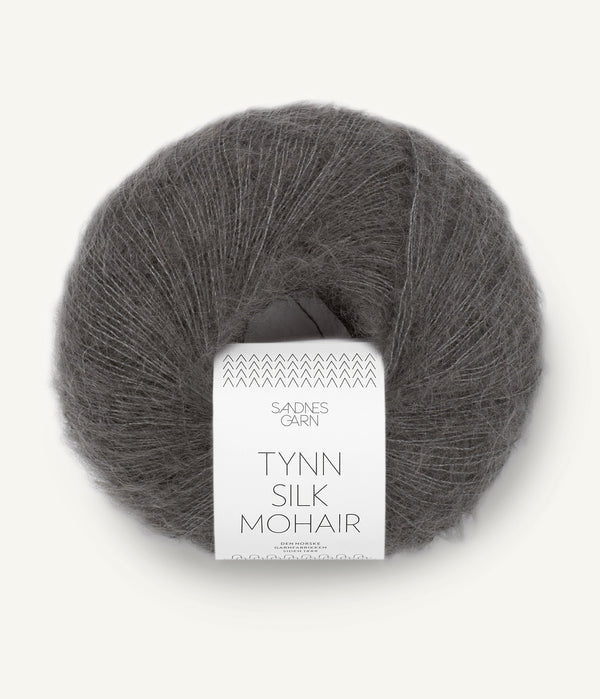 Sandnes Garn Tynn Silk Mohair 3800 Bristol Black – Garn aus 57 % Mohair, 28 % Seide und 15 % Wolle