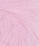 Nahaufnahme von Sandnes Garn Tynn Silk Mohair 4813 Pink Lilac