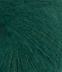 Nahaufnahme von Sandnes Garn Tynn Silk Mohair 7772 Rain Forest