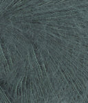 Nahaufnahme von Sandnes Garn Tynn Silk Mohair 9080 Urban Chic