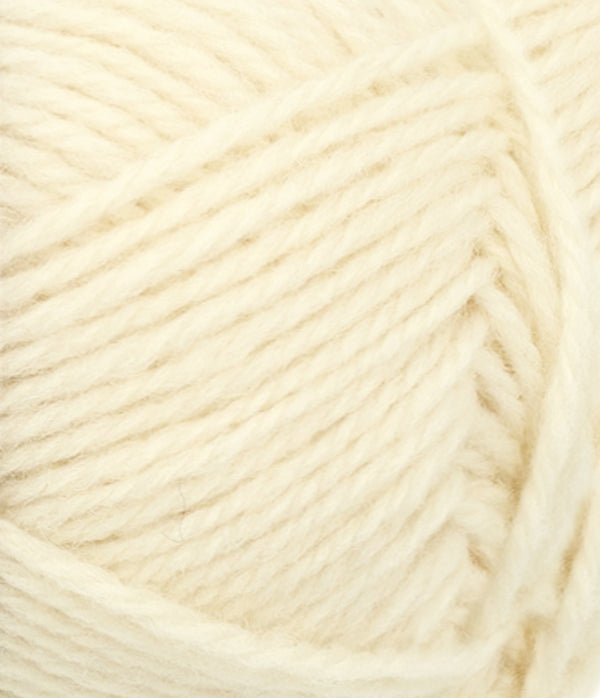 Nahaufnahme von Sandnes Garn Atlas 1012 Natural White