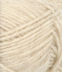Nahaufnahme von Sandnes Garn Atlas 2641 Natural Mottled