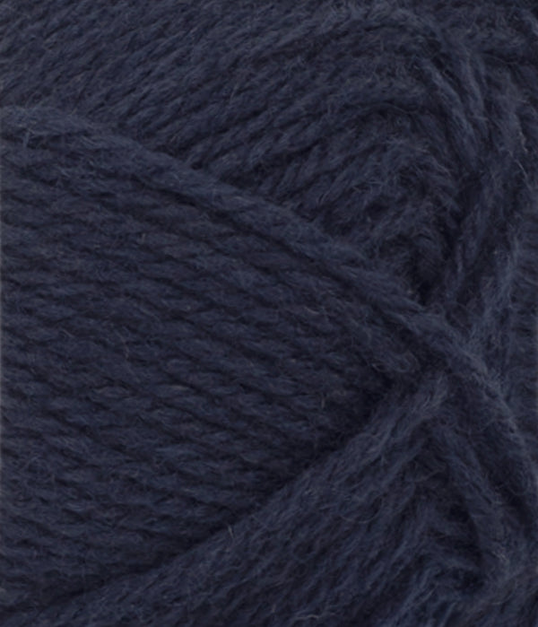 Nahaufnahme von Sandnes Garn Atlas by PetiteKnit 5591 Night Sky