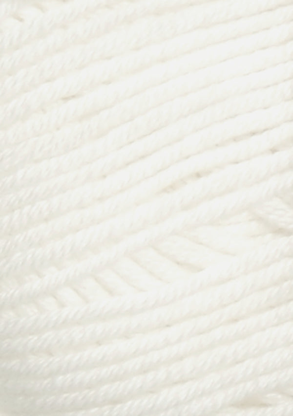 Nahaufnahme von Sandnes Garn Mandarin Petit 1002 White