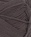 Nahaufnahme von Sandnes Garn Mandarin Petit 2581 After Dark