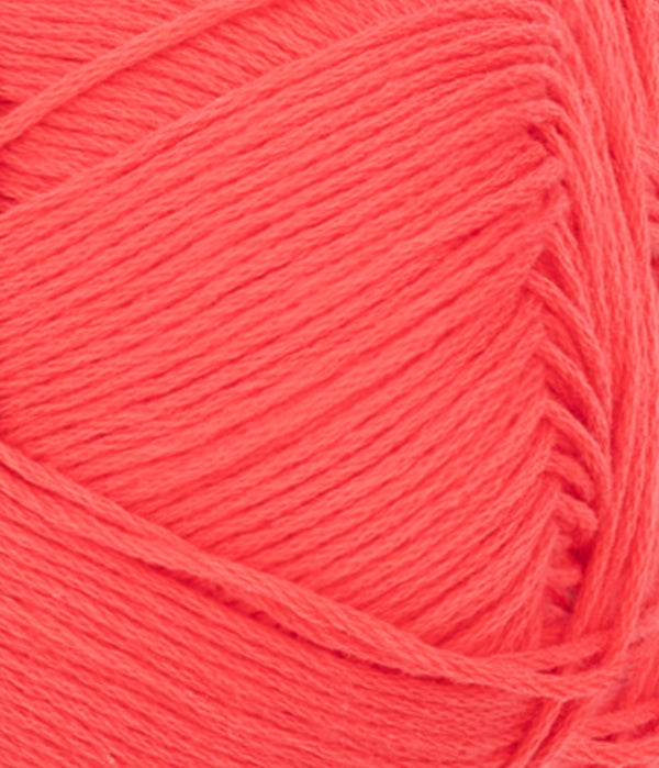 Nahaufnahme von Sandnes Garn Mandarin Petit 4108 Flame Scarlet