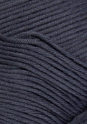 Nahaufnahme von Sandnes Garn Mandarin Petit 6061 Dark Greyblue