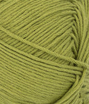 Nahaufnahme von Sandnes Garn Mandarin Petit 9564 Matcha