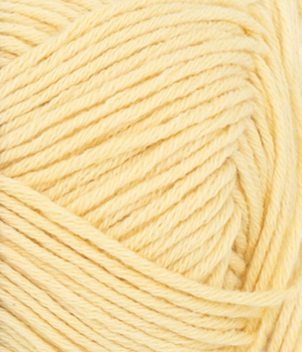 Nahaufnahme von Sandnes Garn Duo 2112 Light Yellow
