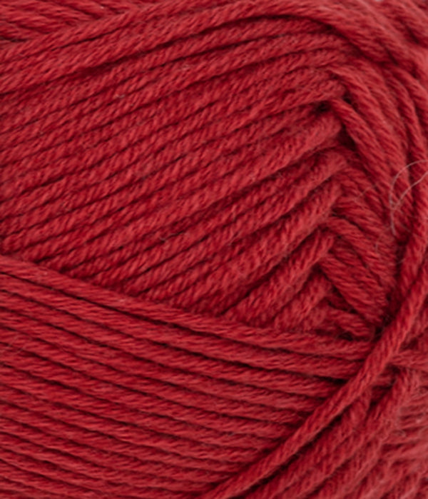 Nahaufnahme von Sandnes Garn Duo 4236 Deep Red