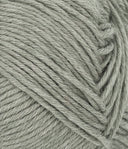 Nahaufnahme von Sandnes Garn Duo 8521 Dusty Light Green