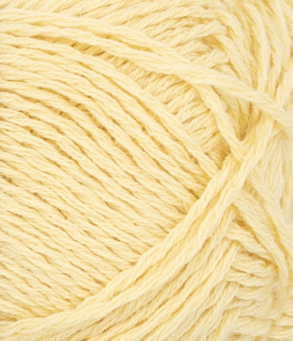 Nahaufnahme von Sandnes Garn Line 2112 Light Yellow