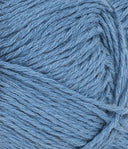 Nahaufnahme von Sandnes Garn Line 6044 Regatta Blue