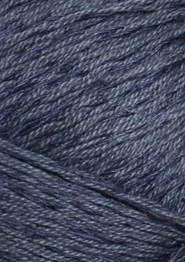 Nahaufnahme von Sandnes Garn Line 6061 dark greyblue