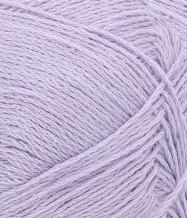 Nahaufnahme von Sandnes Garn Tynn Line 5223 Lavender