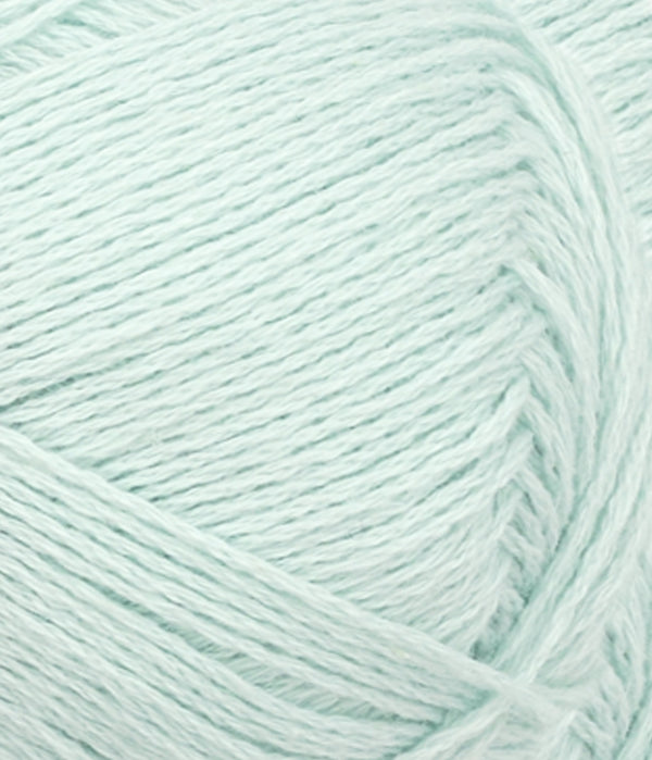 Nahaufnahme von Sandnes Garn Tynn Line 7911 Mint Green