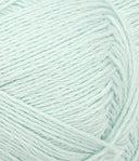 Nahaufnahme von Sandnes Garn Tynn Line 7911 Mint Green