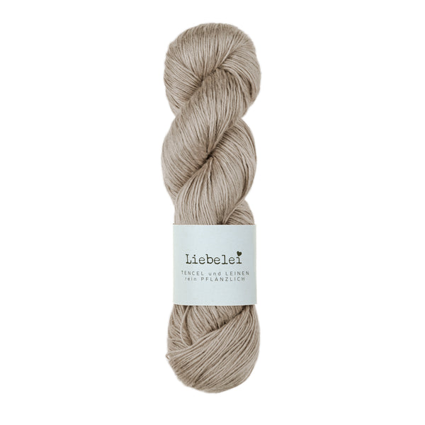 Atelier Zitron Liebelei 2705 Karamell – veganes Garn aus 70 % Lyocell und 30 % Leinen